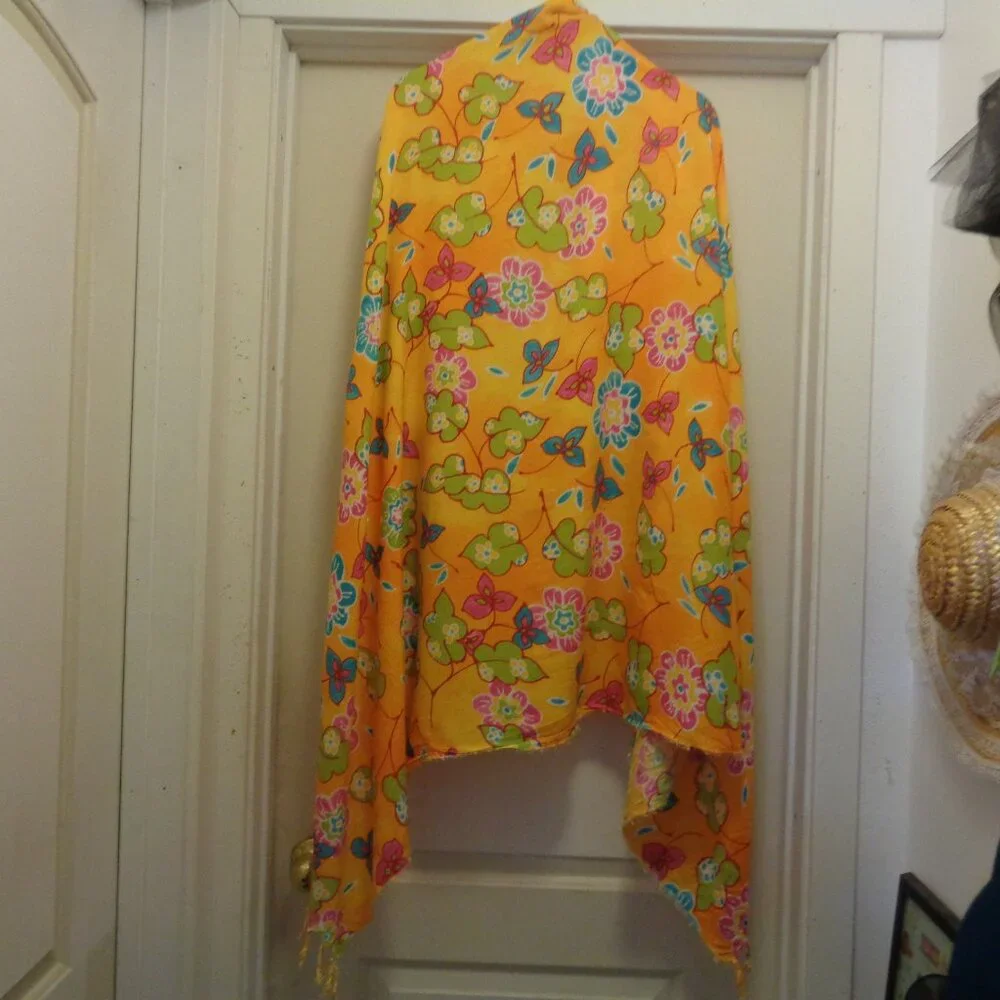 VINTAGE BOHO FESTIVAL 1960S STYLED BIG SHAWL OR TABLE COVERING
